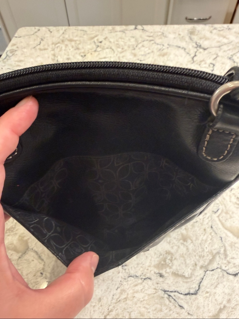 Fossil Vintage Soft Black Leather Organizer Crossbody Minimalist Bag Ring Accent - Picture 10 of 14